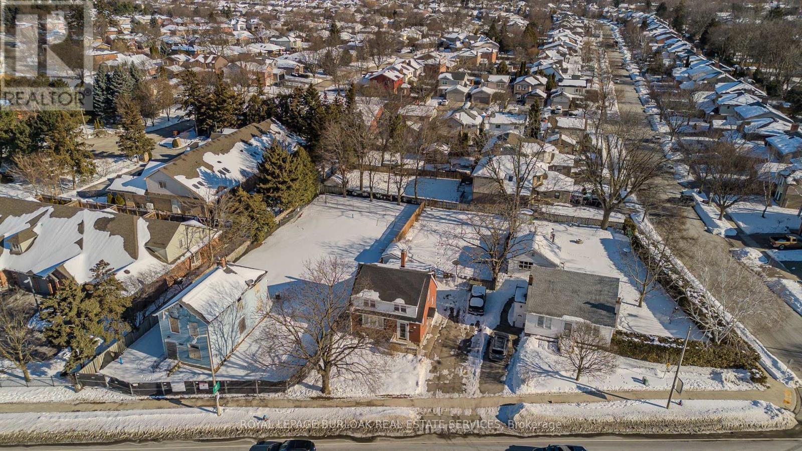 755 Maple Avenue, Burlington, ON - Outdoor With Body Of Water With View