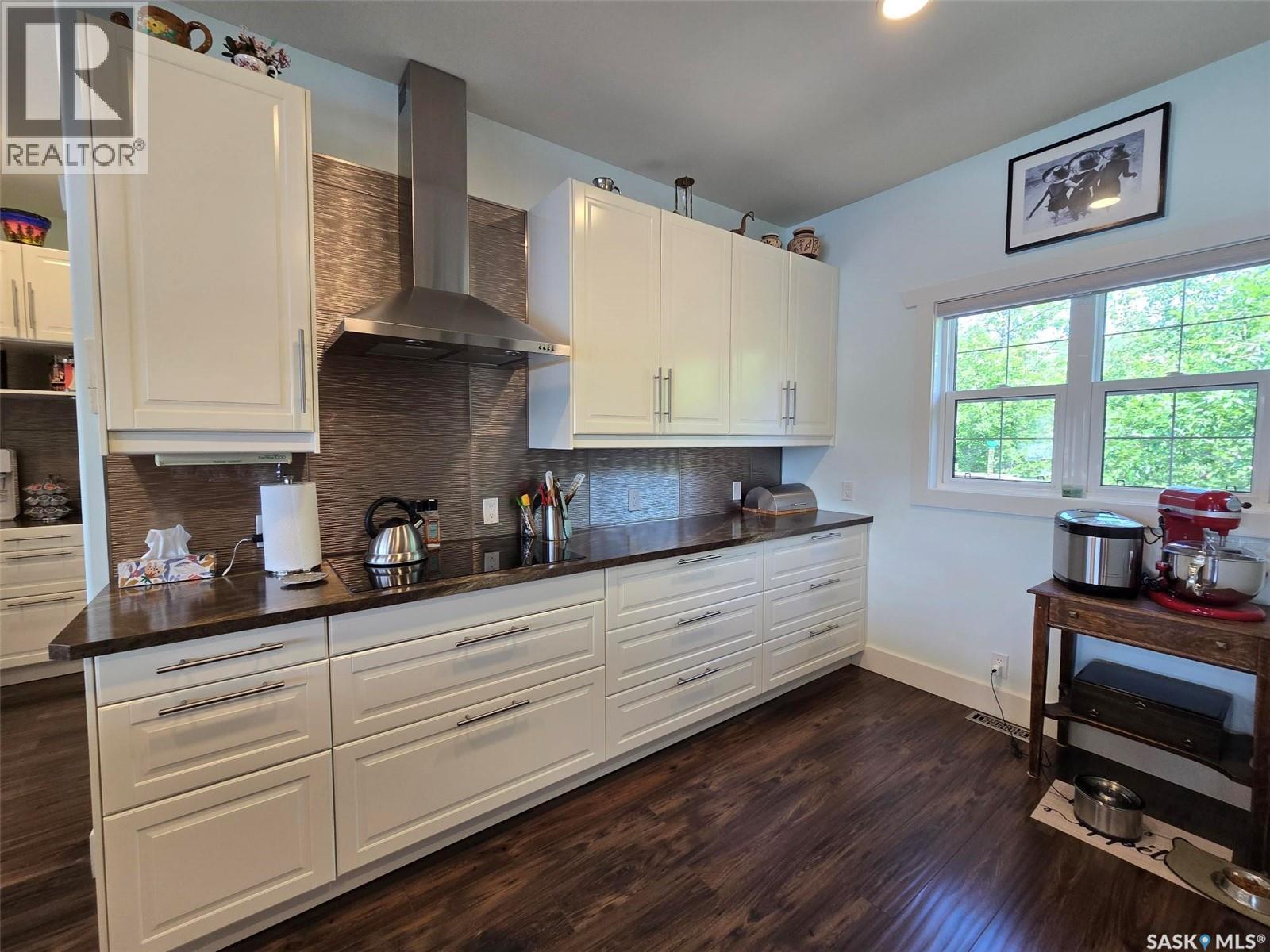 207 Criddle Avenue, Crooked Lake, SK - Indoor Photo Showing Kitchen