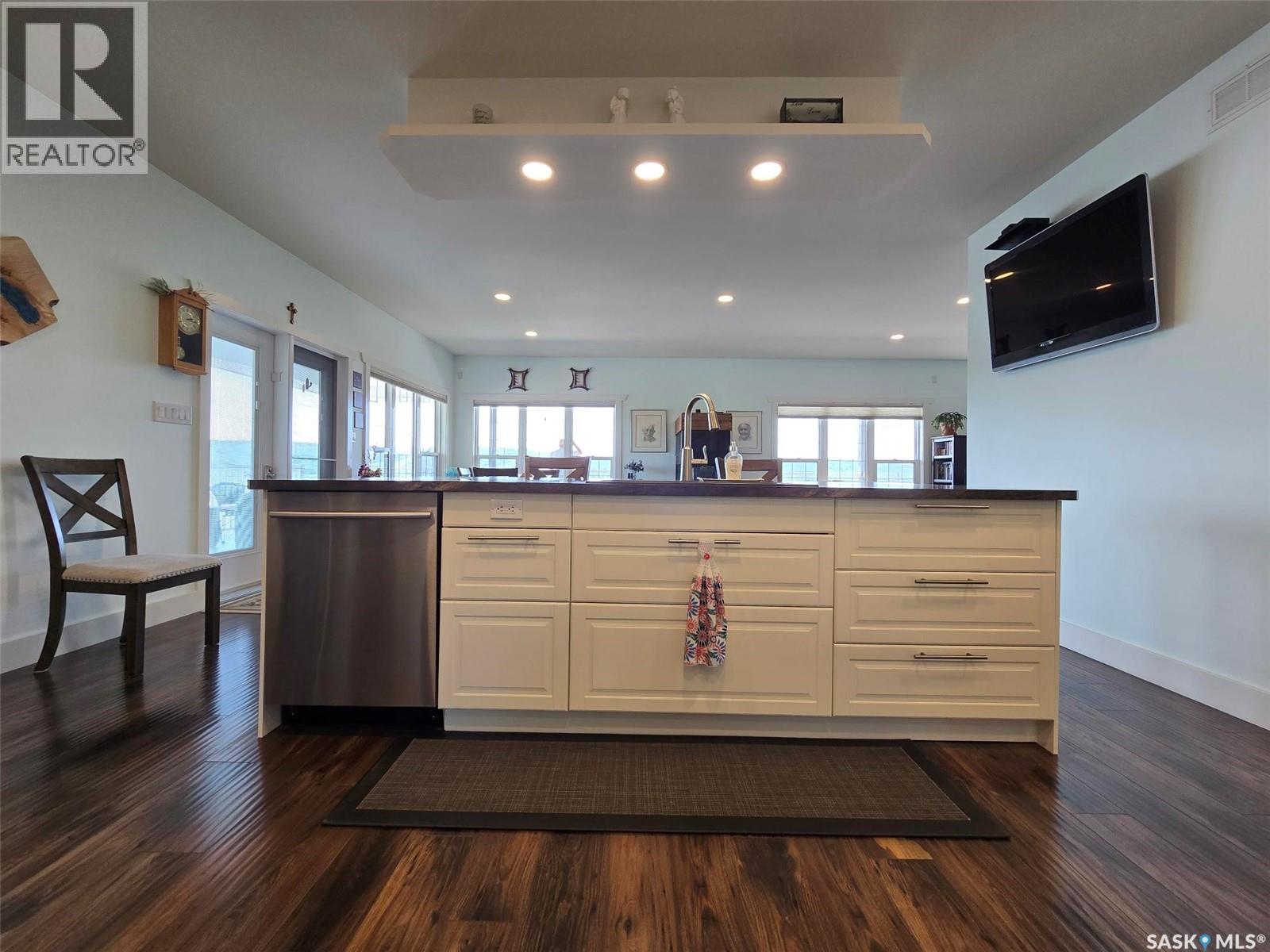 207 Criddle Avenue, Crooked Lake, SK - Indoor