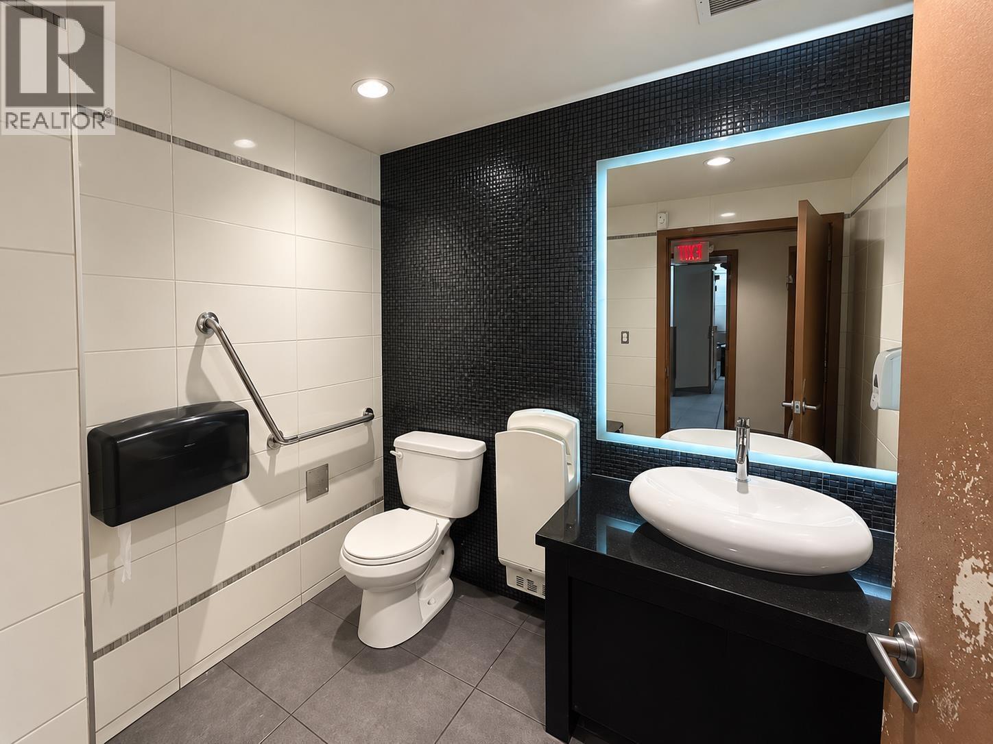 1719 Robson Street, Vancouver, BC