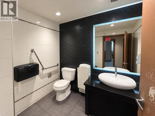 1719 Robson Street, Vancouver, BC 
