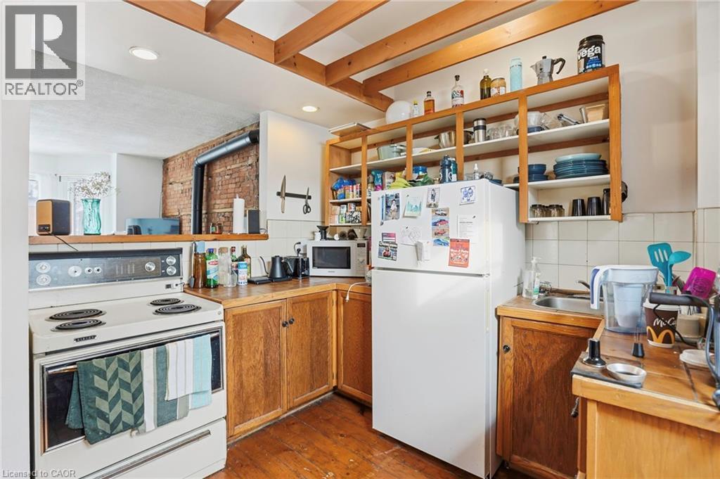 Unit 2 - 27 Ontario Avenue, Hamilton, ON - Indoor Photo Showing Kitchen
