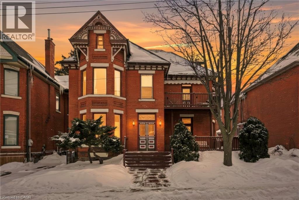 27 Ontario Avenue, Hamilton, ON - Outdoor