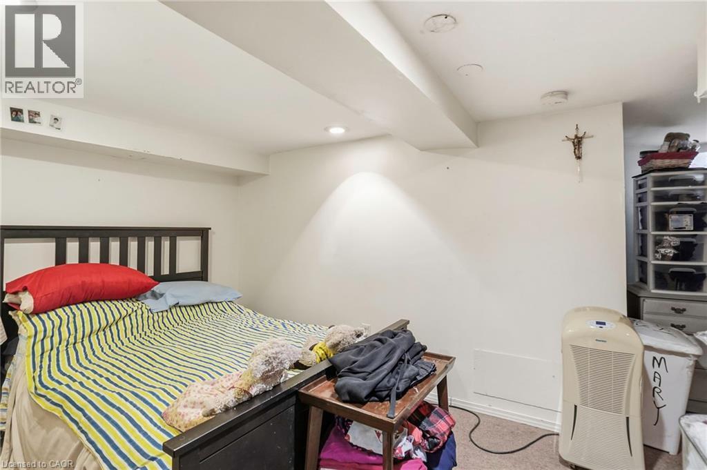Unit 5 - 27 Ontario Avenue, Hamilton, ON - Indoor Photo Showing Bedroom