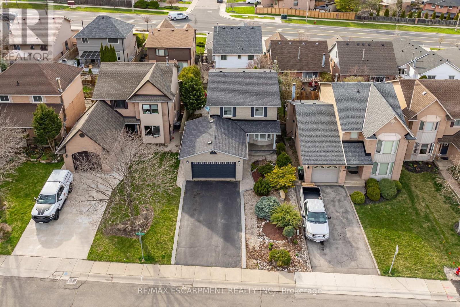 680 Rexford Drive, Hamilton, ON - Outdoor