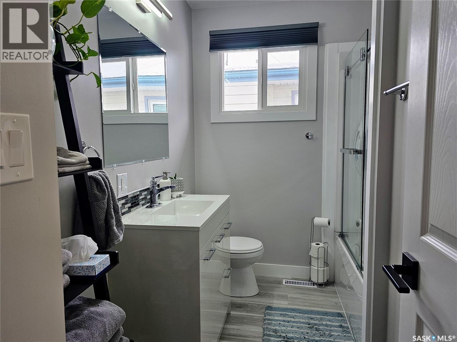 25 King Crescent, Humboldt, SK - Indoor Photo Showing Bathroom