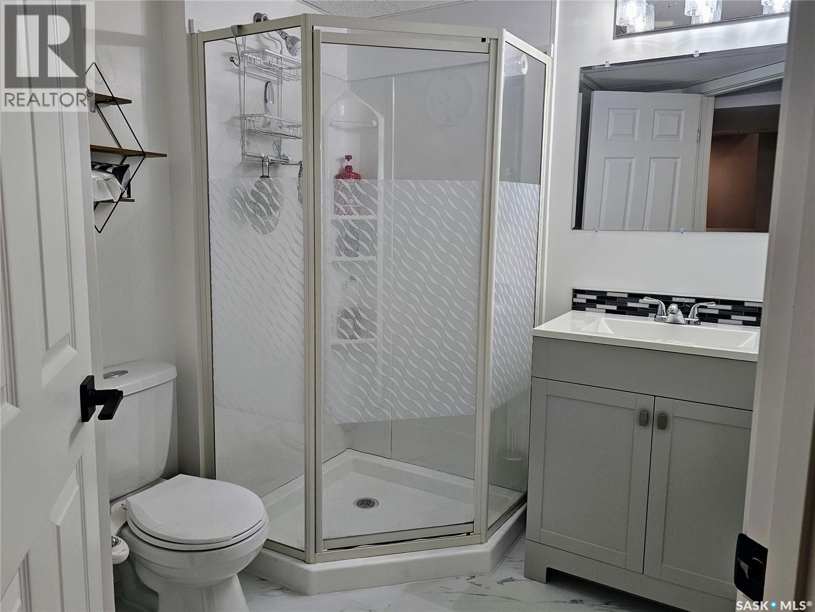 25 King Crescent, Humboldt, SK - Indoor Photo Showing Bathroom