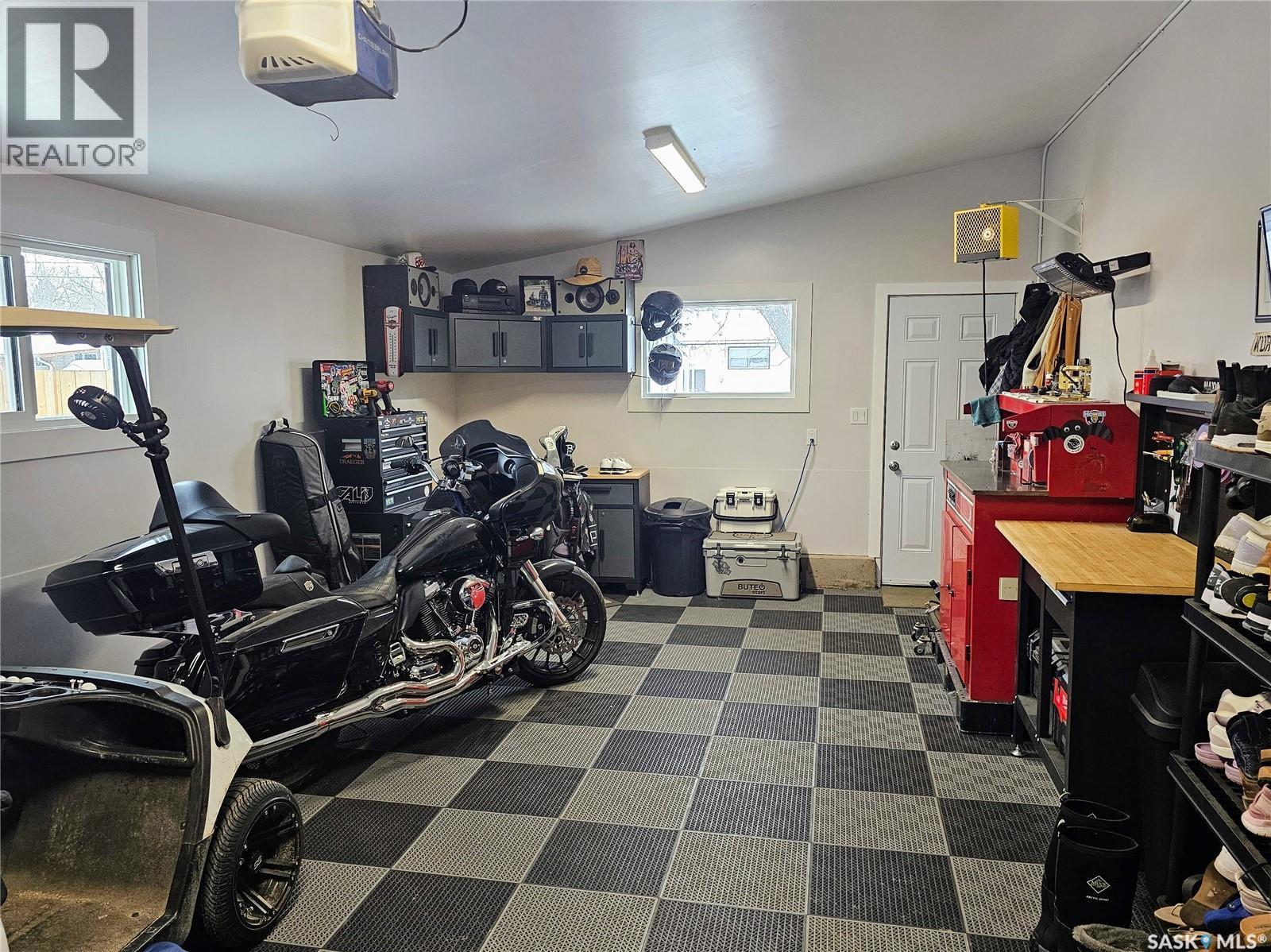 25 King Crescent, Humboldt, SK - Indoor Photo Showing Gym Room