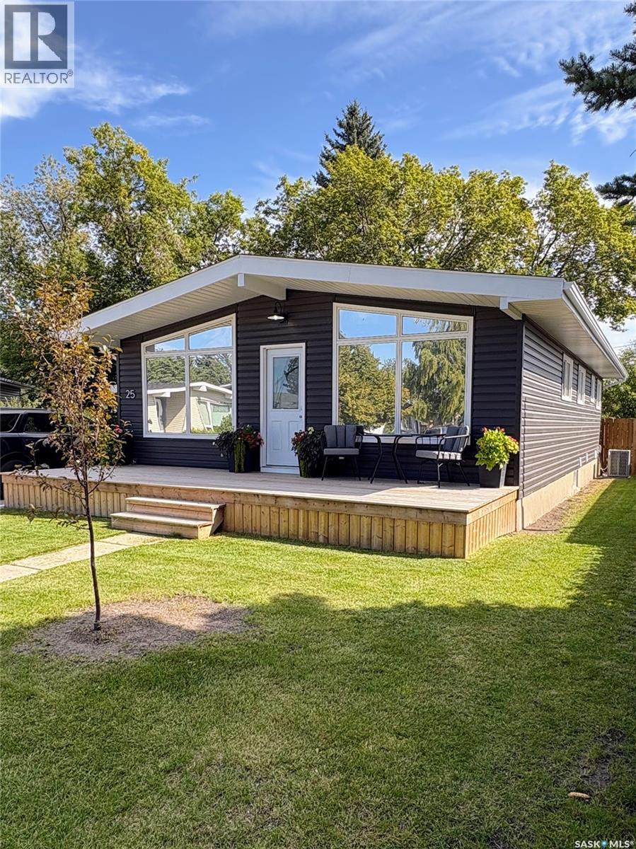 25 King Crescent, Humboldt, SK - Outdoor