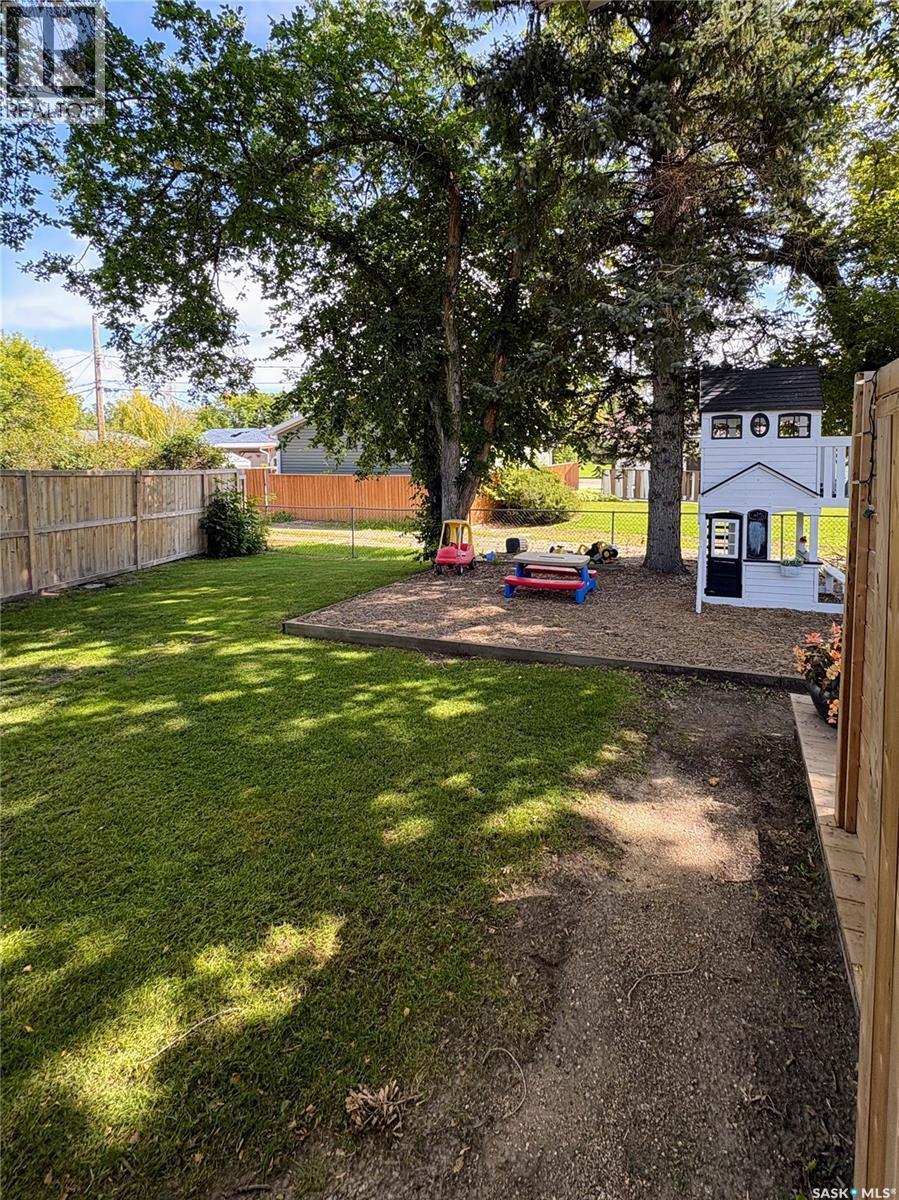 25 King Crescent, Humboldt, SK - Outdoor