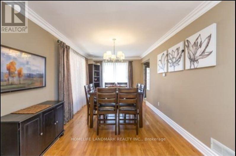 5291 Thornwood Drive, Mississauga, ON - Indoor Photo Showing Dining Room
