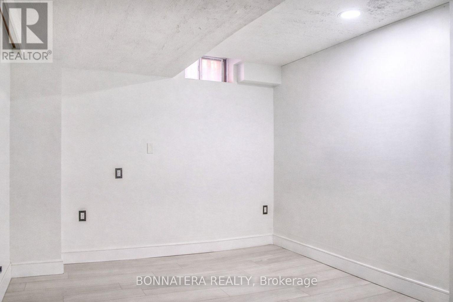 6175 Ford Road, Mississauga, ON - Indoor Photo Showing Other Room