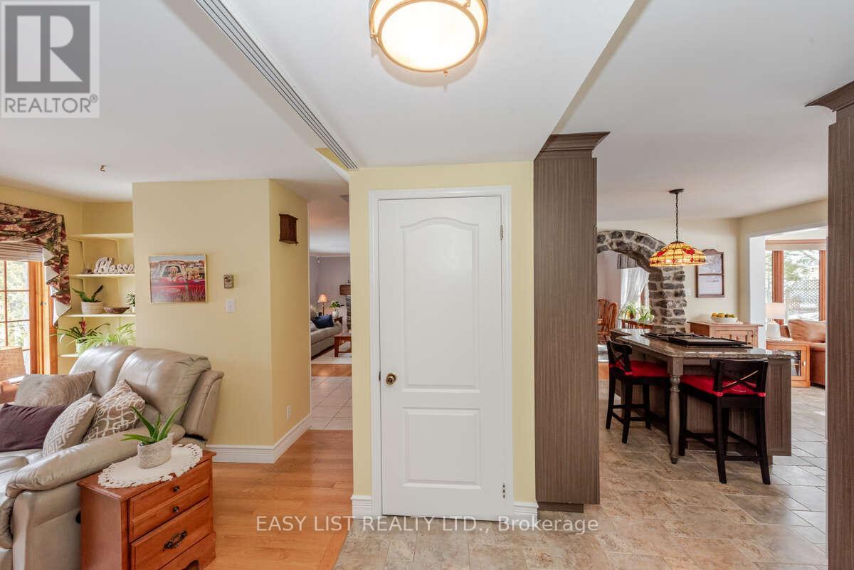 704 Pattee Road, Champlain, ON - Indoor