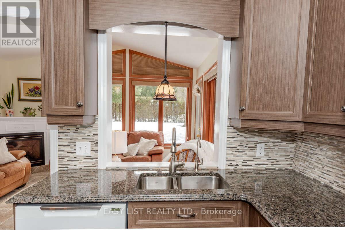 704 Pattee Road, Champlain, ON - Indoor Photo Showing Kitchen With Double Sink