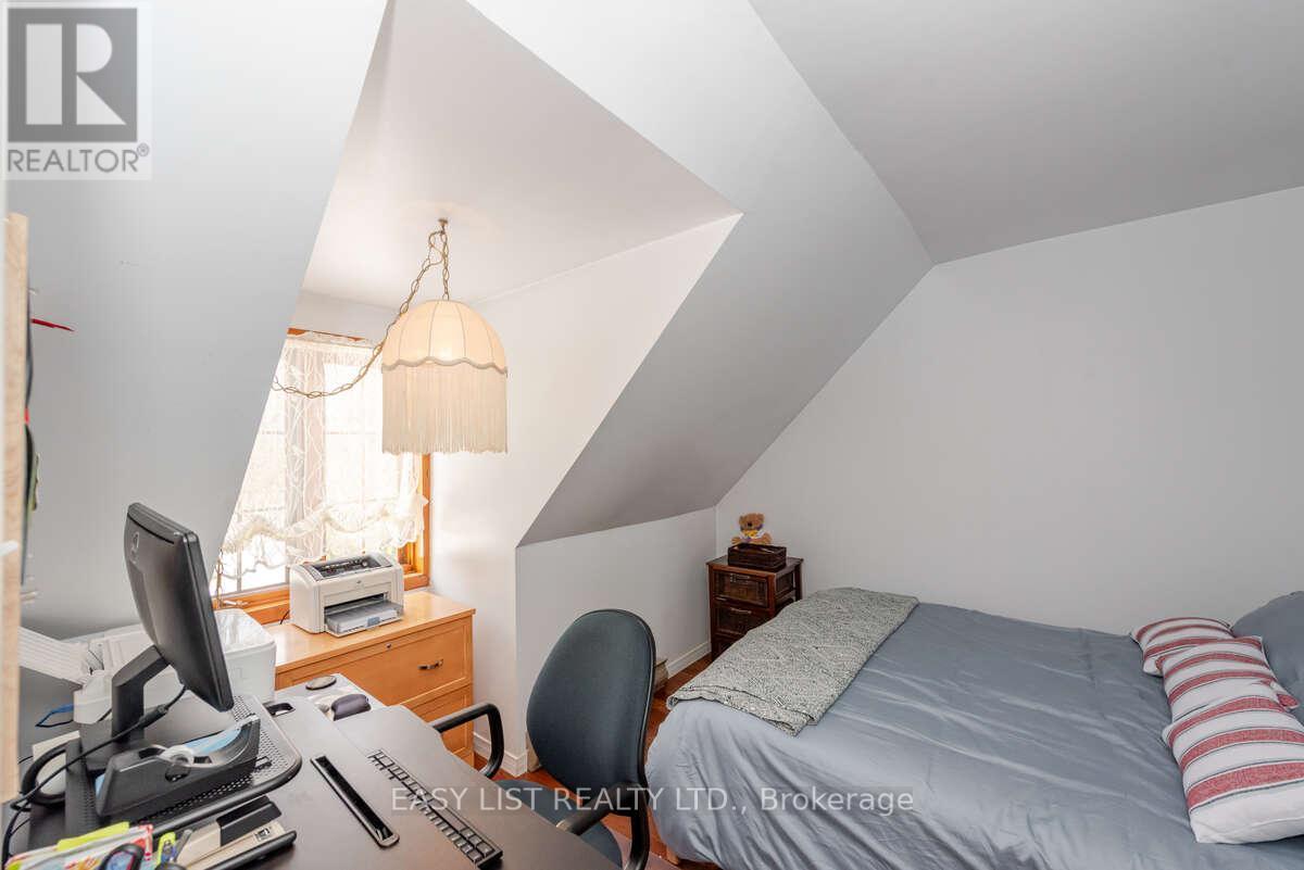 704 Pattee Road, Champlain, ON - Indoor