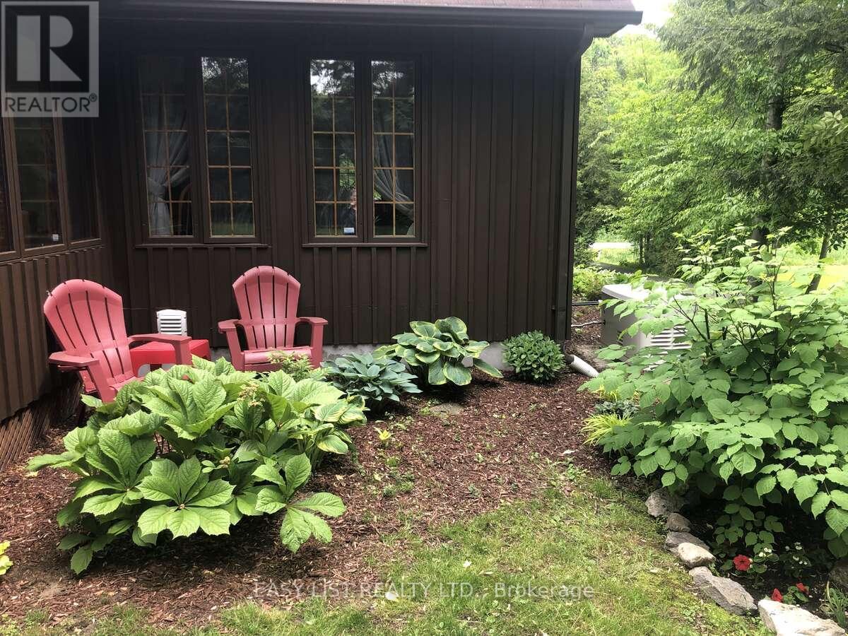 704 Pattee Road, Champlain, ON - Outdoor With Deck Patio Veranda