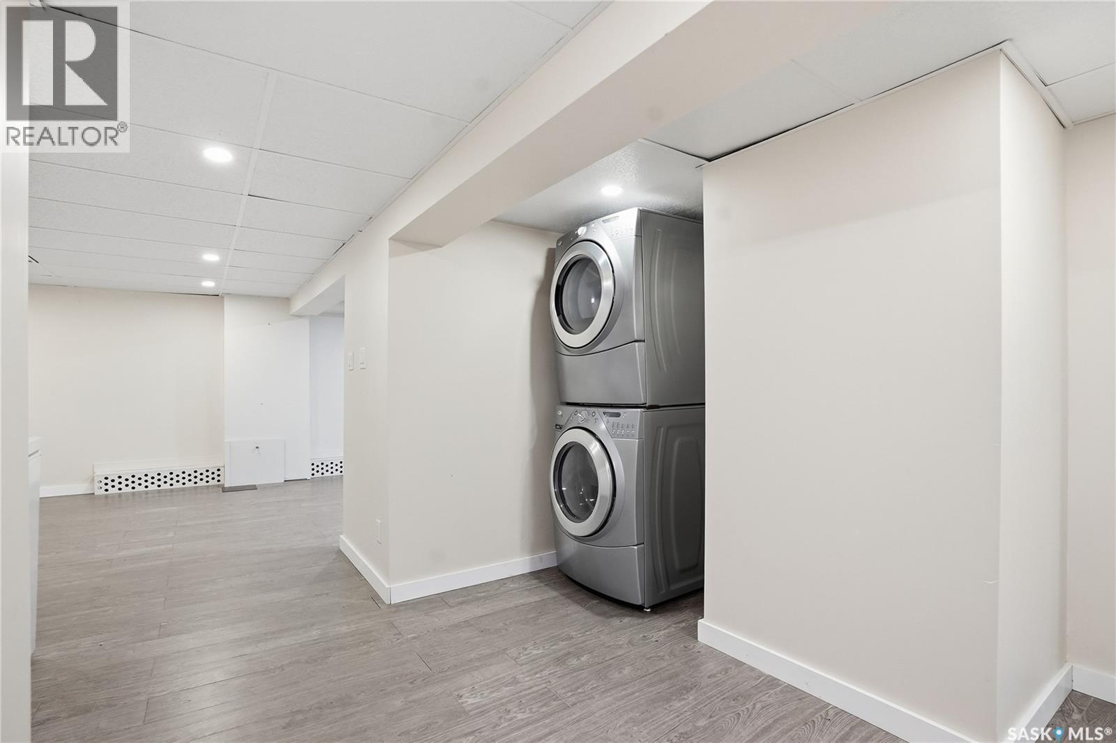 1213 Elliott Street, Saskatoon, SK - Indoor Photo Showing Laundry Room