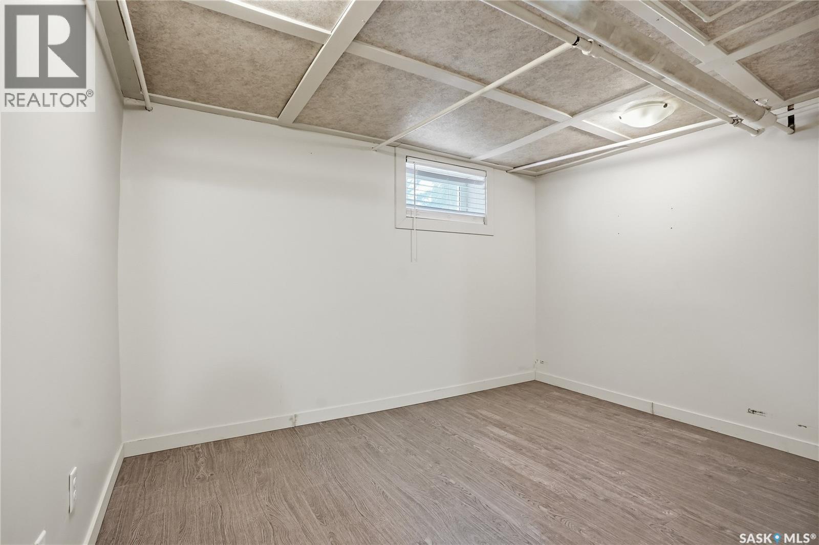 1213 Elliott Street, Saskatoon, SK - Indoor Photo Showing Other Room