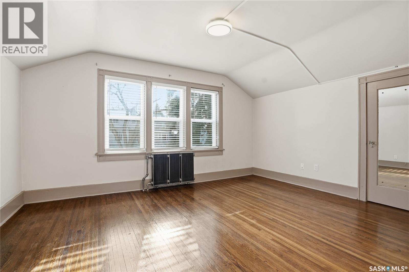 1213 Elliott Street, Saskatoon, SK - Indoor Photo Showing Other Room