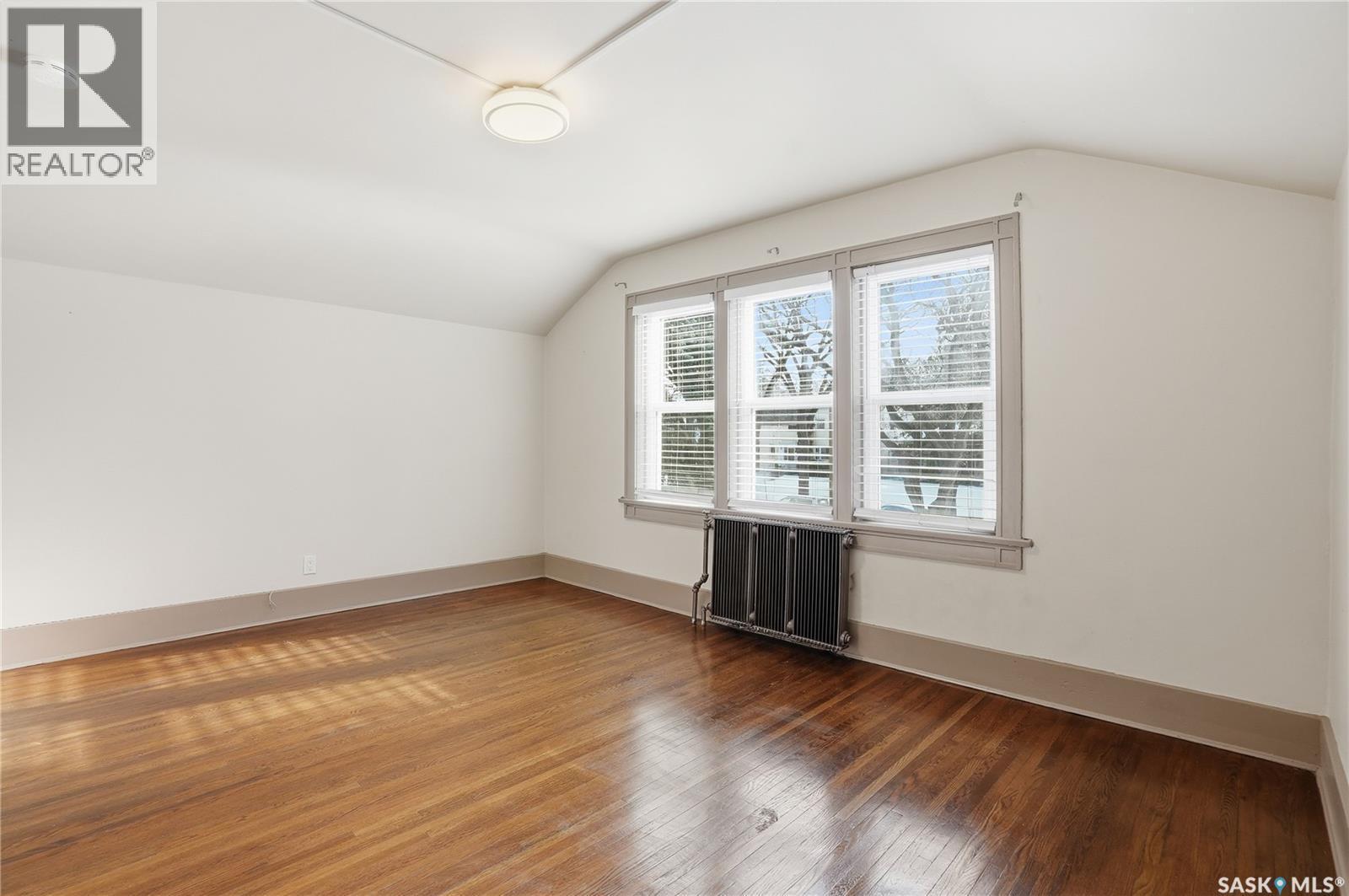 1213 Elliott Street, Saskatoon, SK - Indoor Photo Showing Other Room