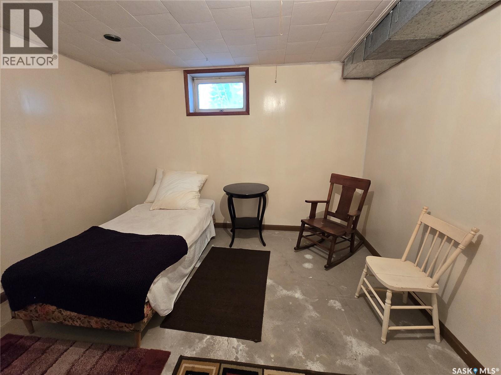 510 Vernon Street, Broadview, SK - Indoor