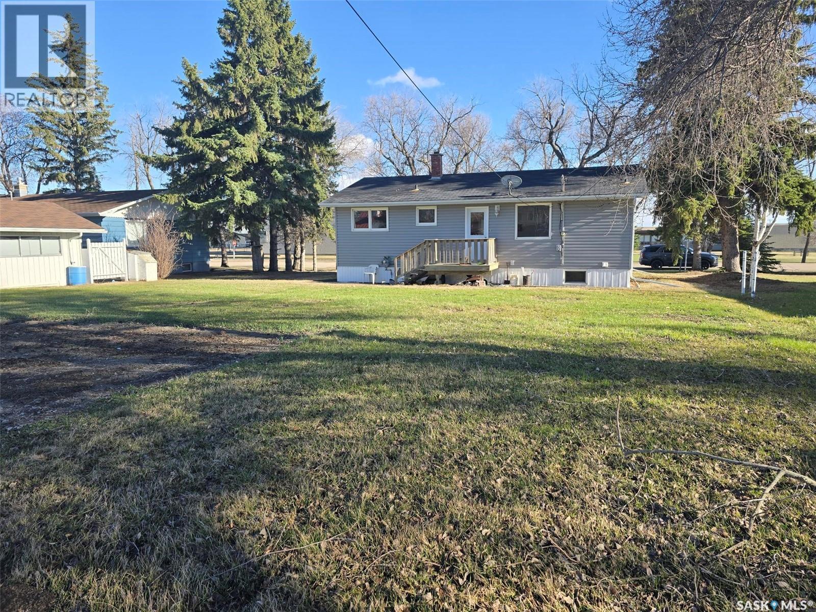 510 Vernon Street, Broadview, SK - Outdoor