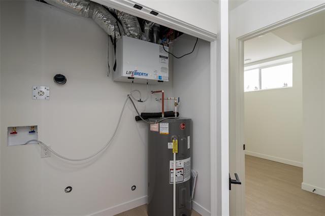 1975 Ross Ave, Winnipeg, MB