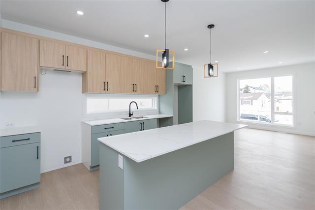 1975 Ross Ave, Winnipeg, MB