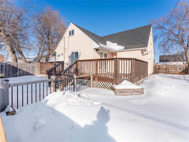 658 Government Ave, Winnipeg, MB