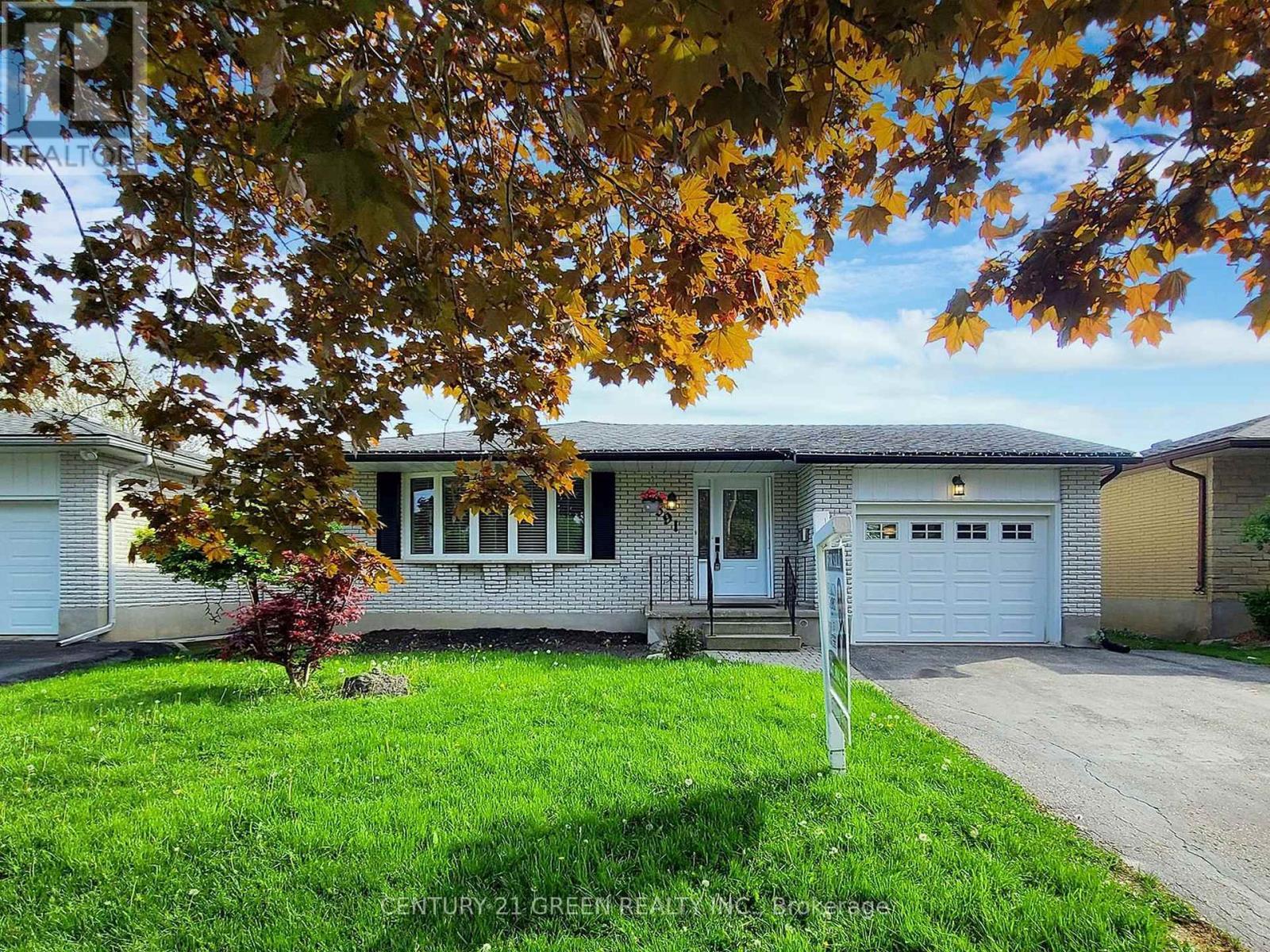 591 Dogwood Lane, Waterloo, ON - Outdoor