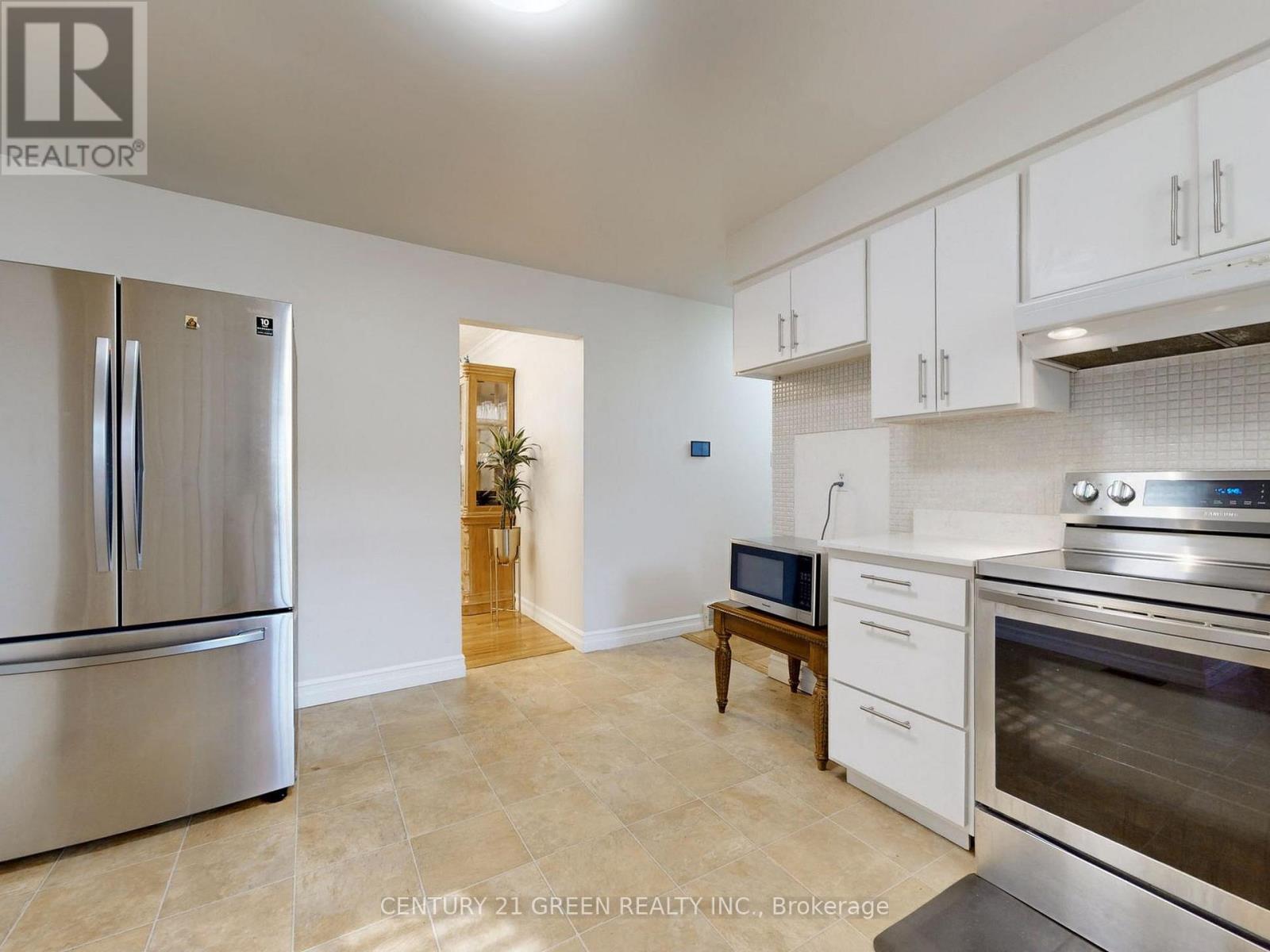 591 Dogwood Lane, Waterloo, ON - Indoor Photo Showing Kitchen