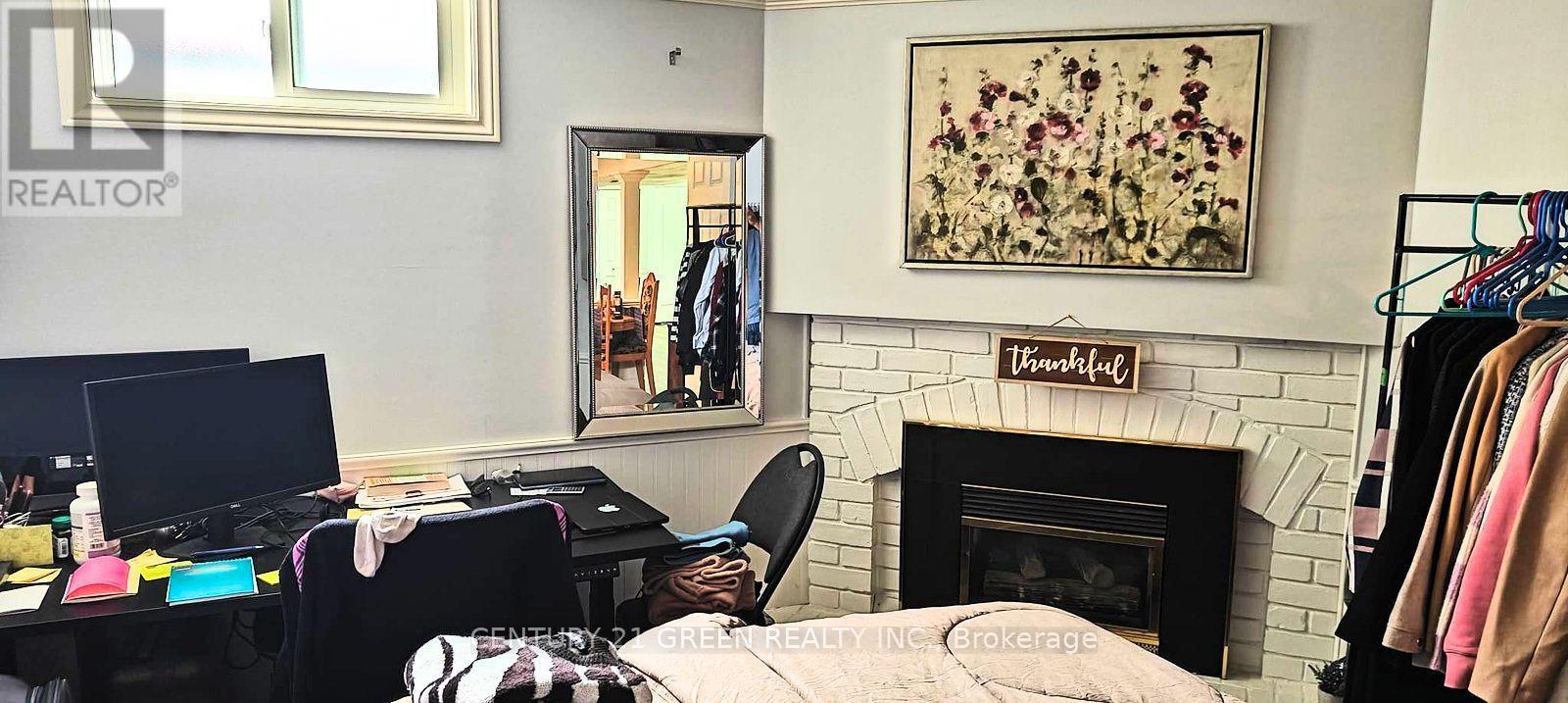591 Dogwood Lane, Waterloo, ON - Indoor Photo Showing Other Room With Fireplace