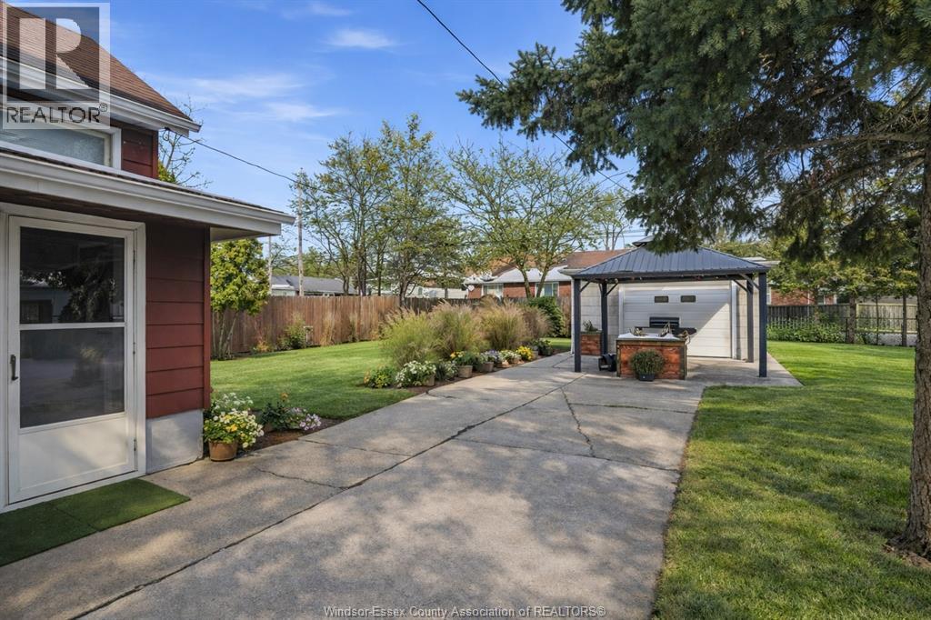 1430 Albert, Windsor, ON - Outdoor