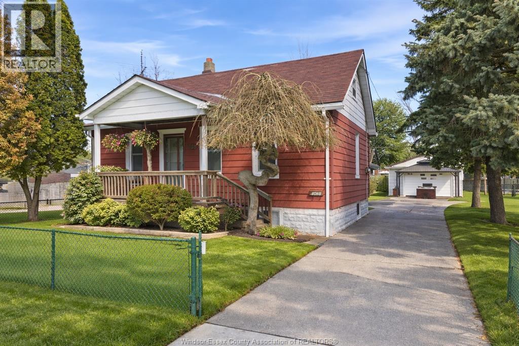 1430 Albert, Windsor, ON - Outdoor