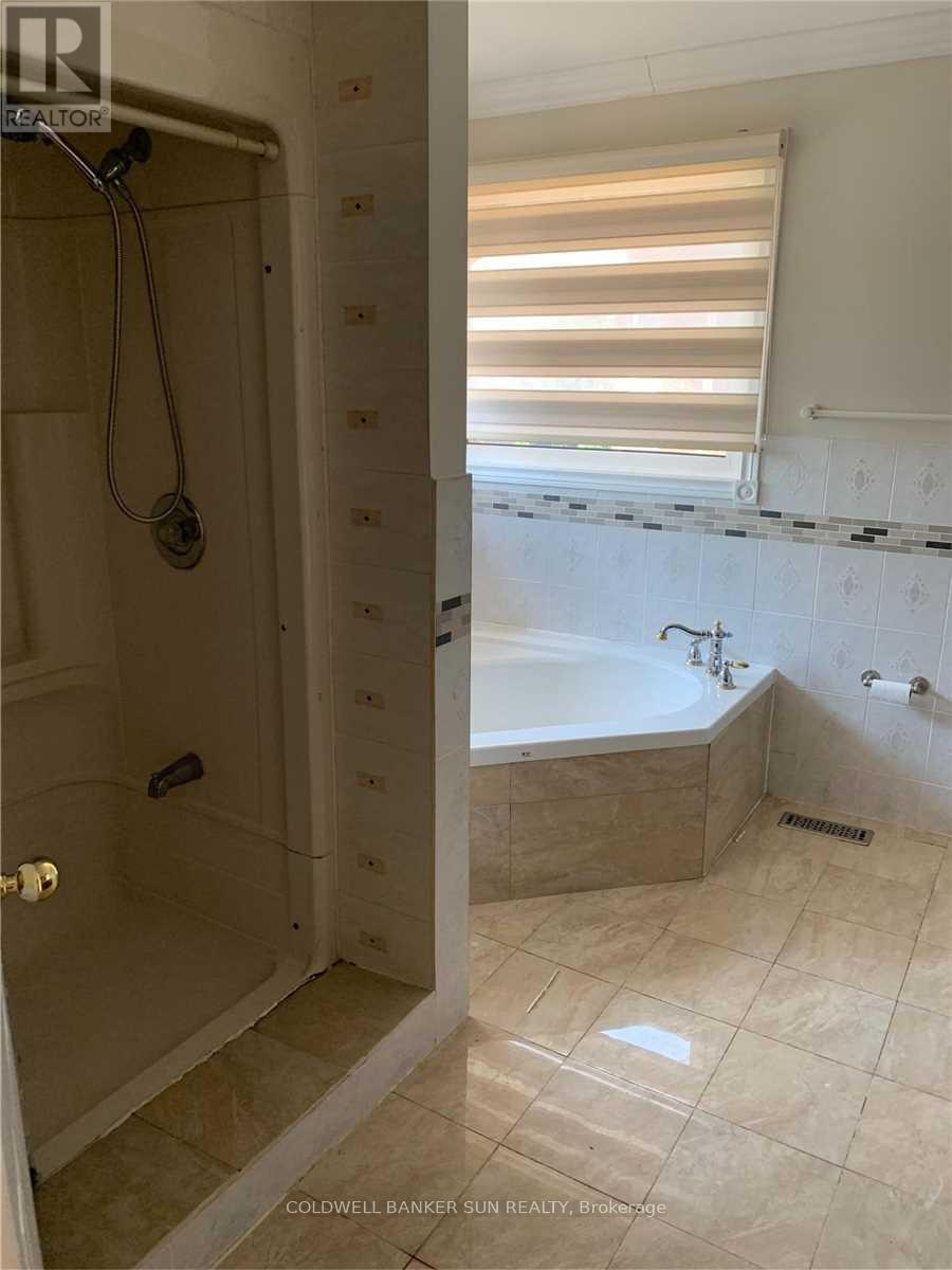 1622 Bristol Road W, Mississauga, ON