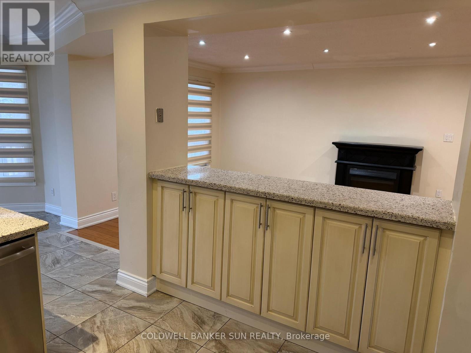 1622 Bristol Road W, Mississauga, ON - Indoor Photo Showing Other Room