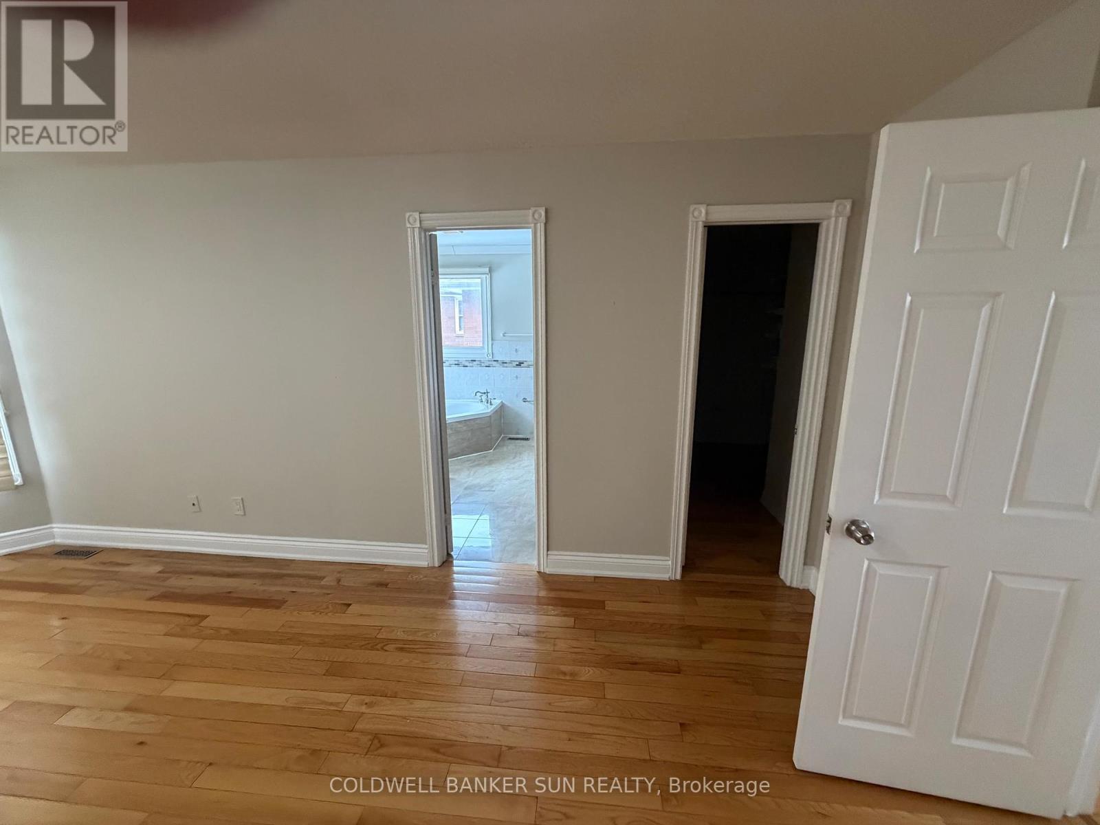 1622 Bristol Road W, Mississauga, ON - Indoor Photo Showing Other Room