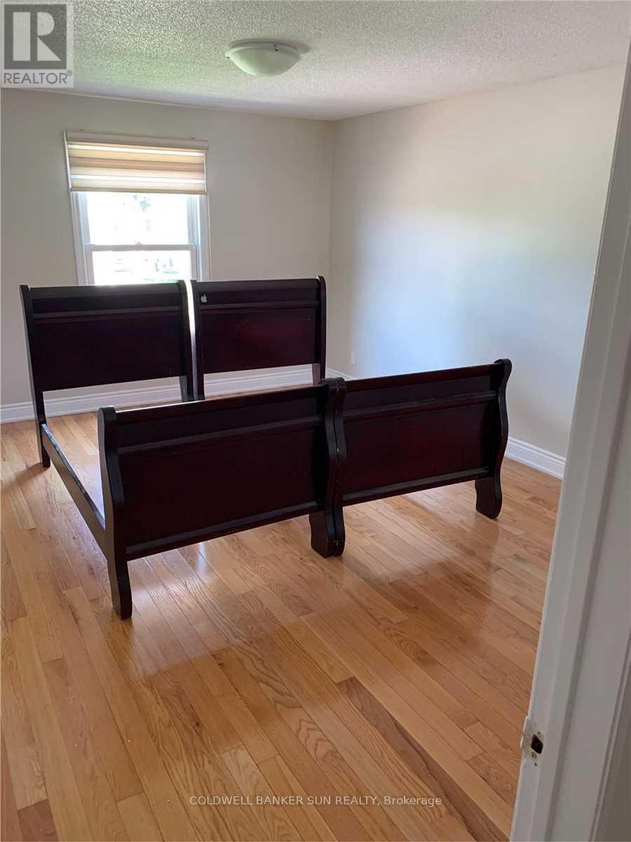 1622 Bristol Road W, Mississauga, ON