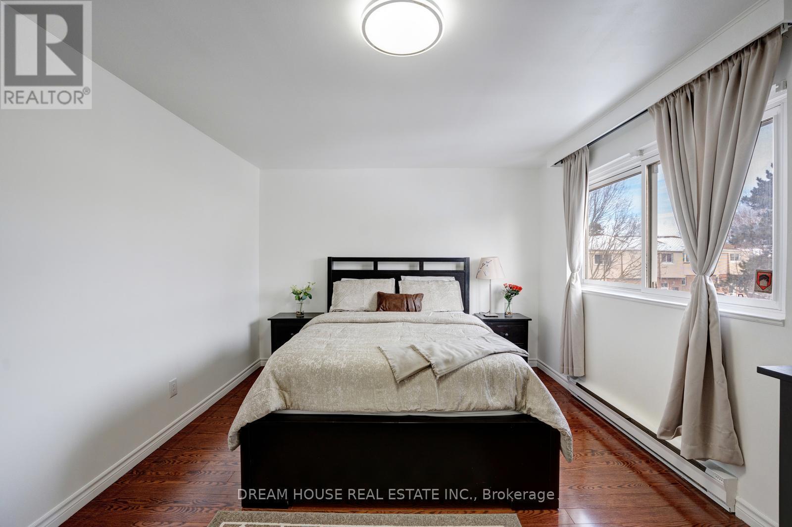 2 - 1655 Geta Circle, Pickering, ON - Indoor Photo Showing Bedroom