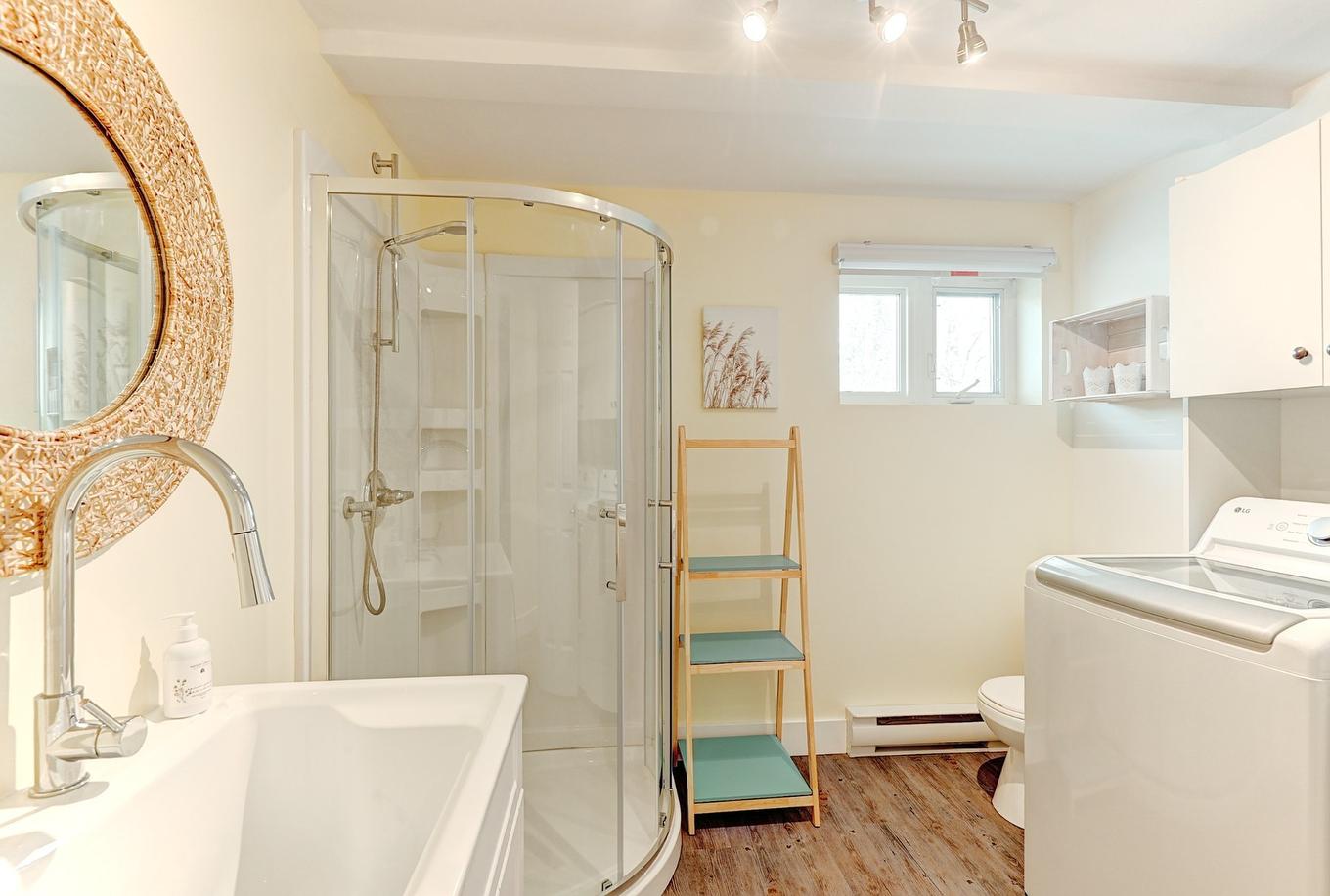 Bathroom - 4587 Rue Du Calembour, Sherbrooke (Brompton/Rock Forest/Saint-Élie/Deauville), QC - Indoor