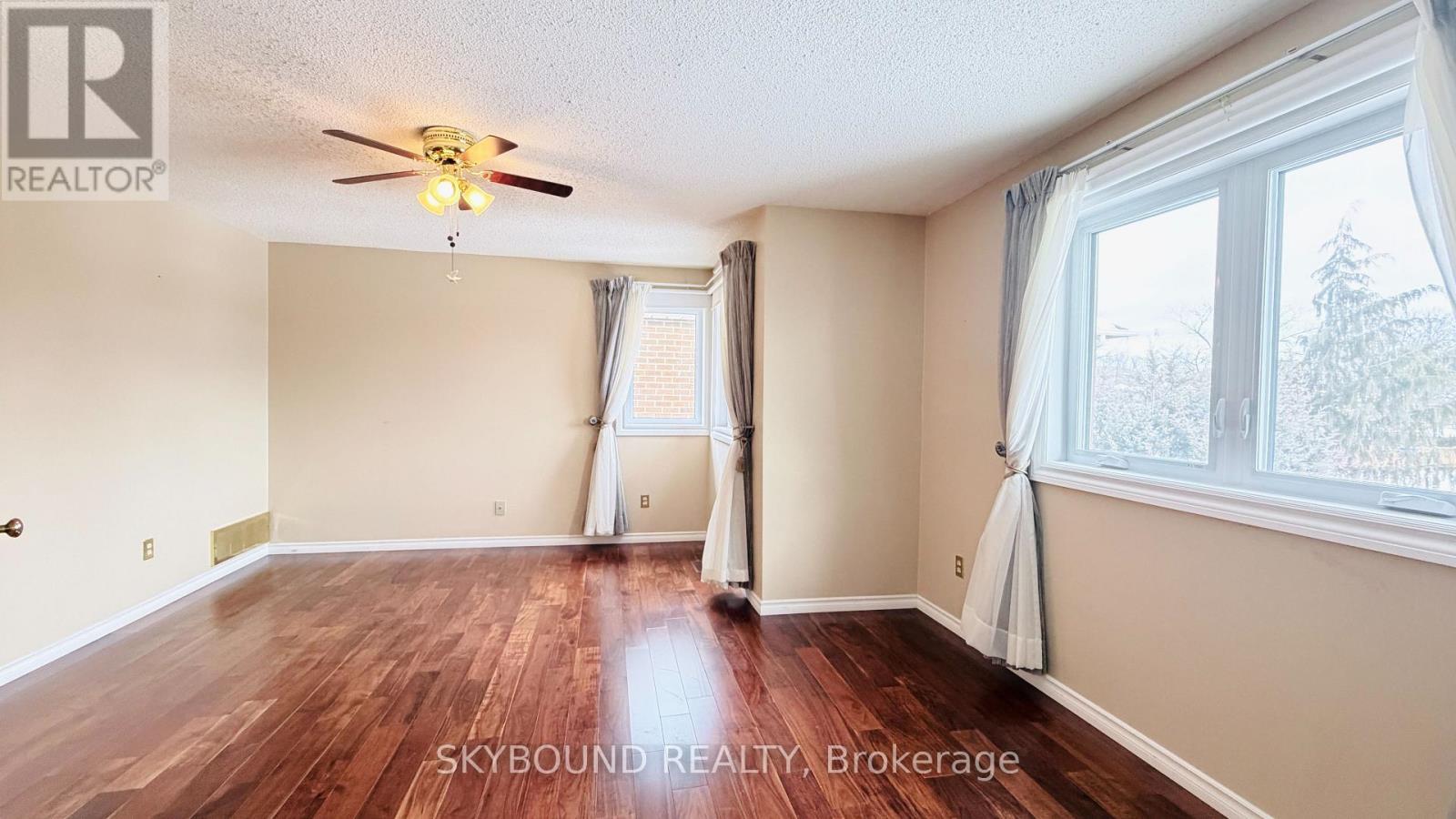 449 Mallorytown Avenue, Mississauga, ON - Indoor Photo Showing Other Room