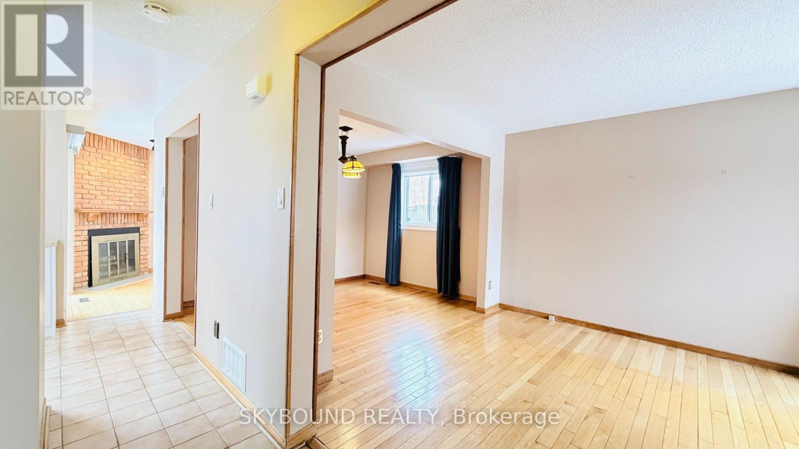 449 Mallorytown Avenue, Mississauga, ON - Indoor Photo Showing Other Room