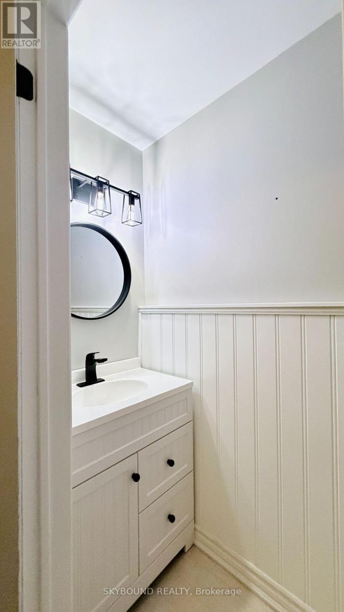 449 Mallorytown Avenue, Mississauga, ON - Indoor