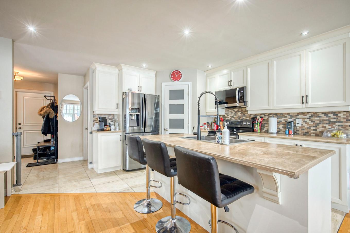 Cuisine - 2-191 25E Rue O., Venise-En-Québec, QC - Indoor Photo Showing Kitchen