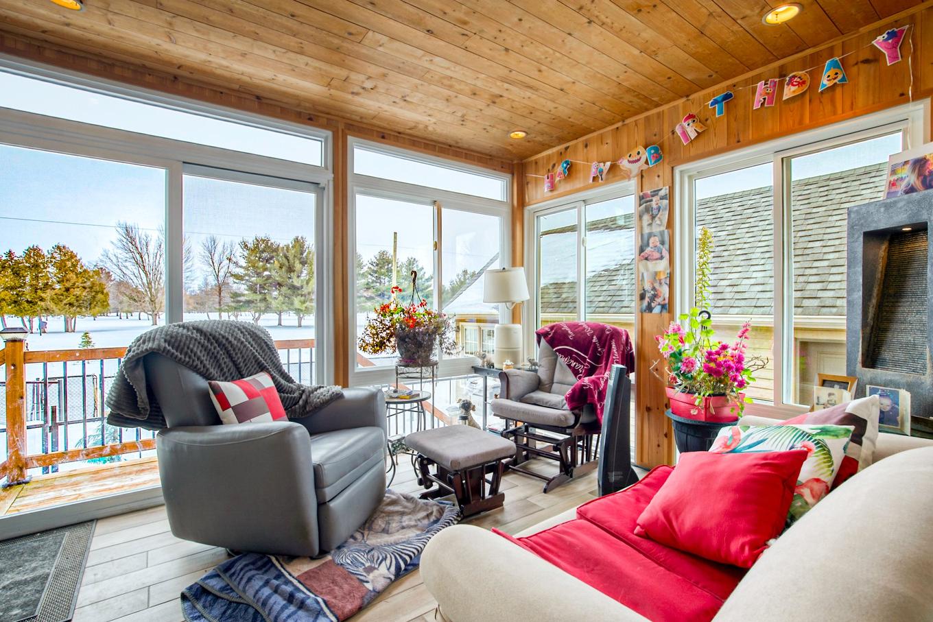 Autre - 2-191 25E Rue O., Venise-En-Québec, QC - Indoor Photo Showing Living Room