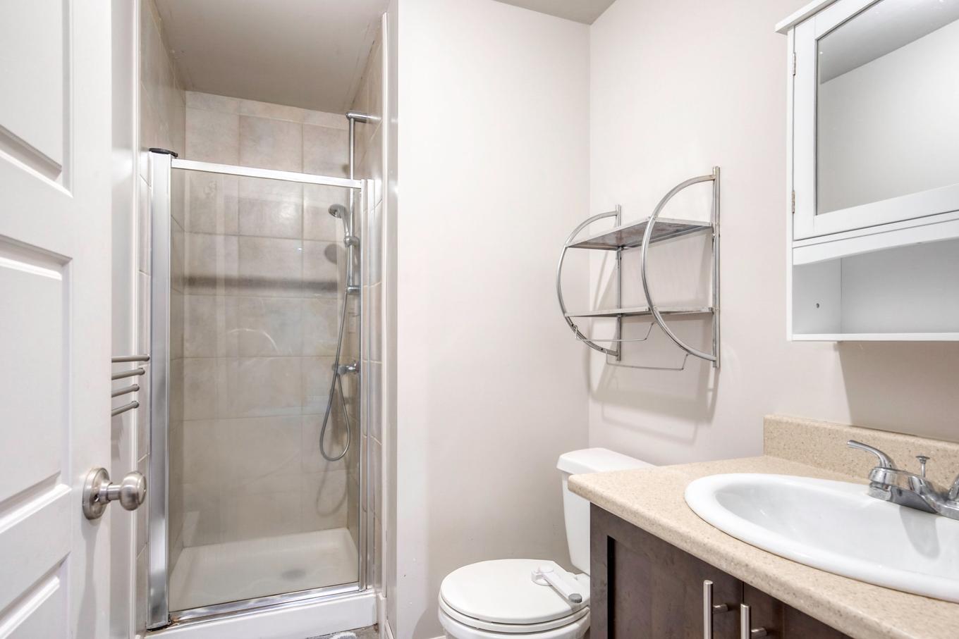 Salle de bains - 2-191 25E Rue O., Venise-En-Québec, QC - Indoor Photo Showing Bathroom