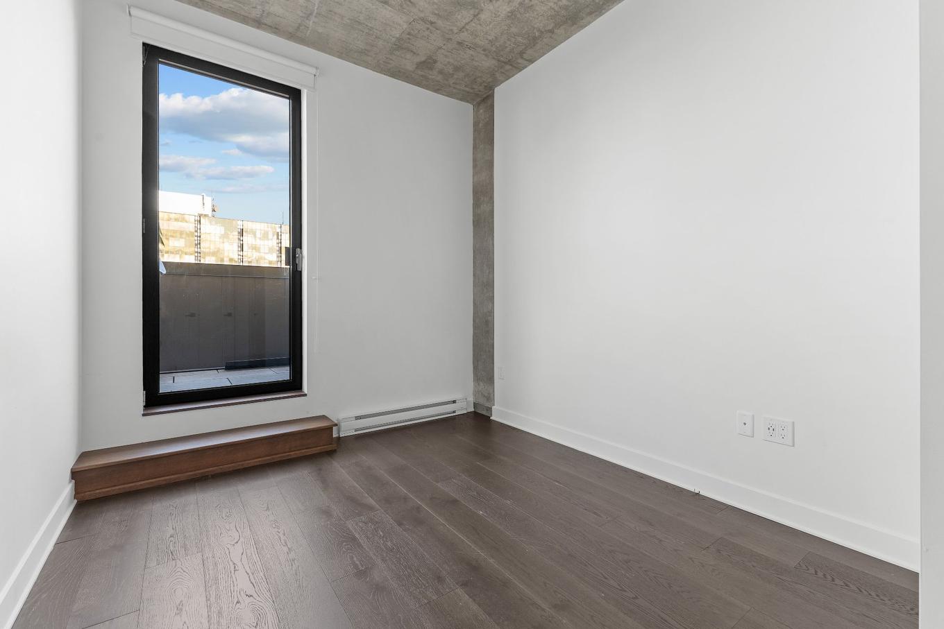 Primary bedroom - 808-1575 Rue Gareau, Montréal (Ville-Marie), QC - Indoor Photo Showing Other Room
