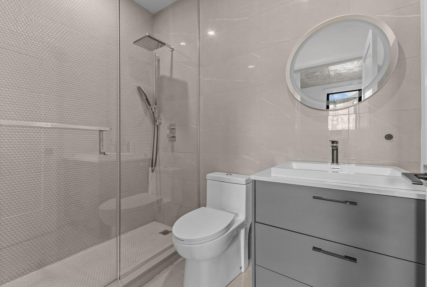 Ensuite bathroom - 808-1575 Rue Gareau, Montréal (Ville-Marie), QC - Indoor Photo Showing Bathroom