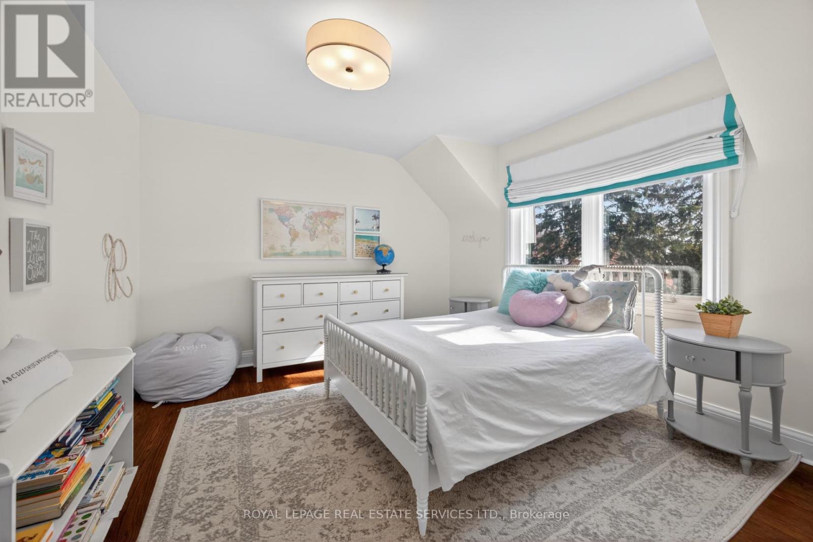 9 Ashton Manor, Toronto, ON - Indoor Photo Showing Bedroom