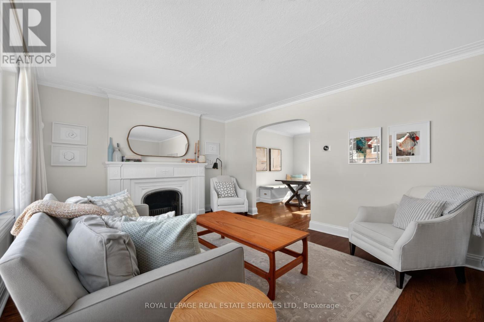 9 Ashton Manor, Toronto, ON - Indoor Photo Showing Living Room With Fireplace